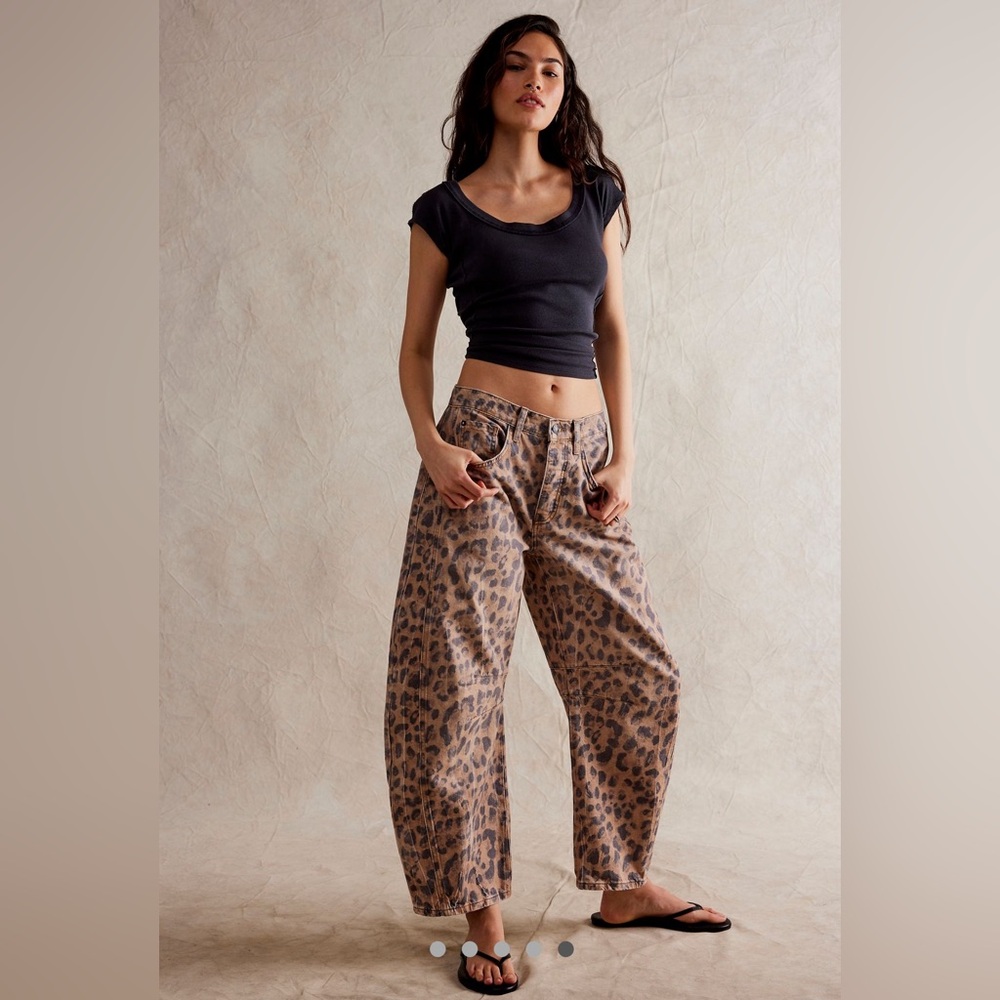 COPY - COPY - BRAND NWT Free People- WE THE FREE Good Luck Mid-Rise Barrel Prin…